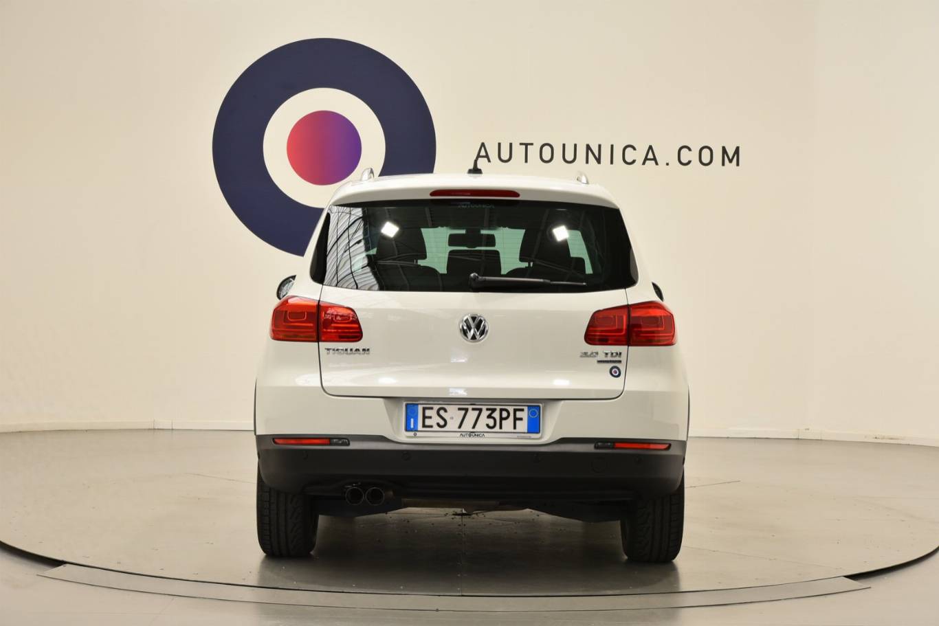 VOLKSWAGEN Tiguan 7