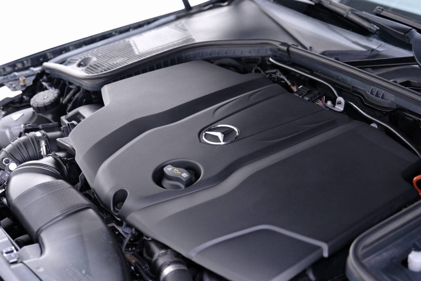 MERCEDES-BENZ C 220 69