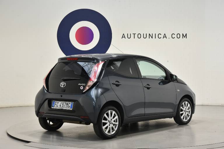 TOYOTA Aygo 30