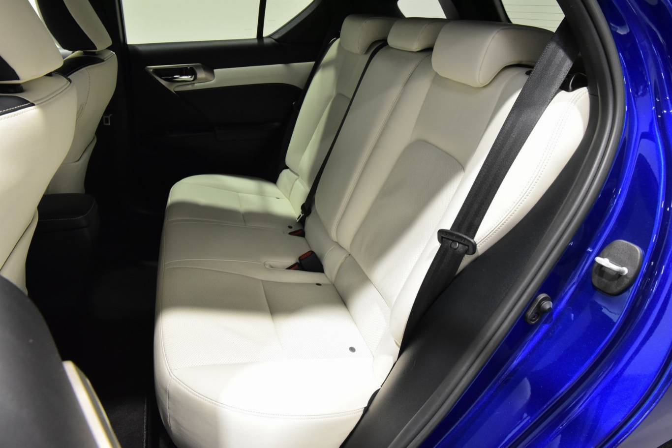 LEXUS CT 200h 19