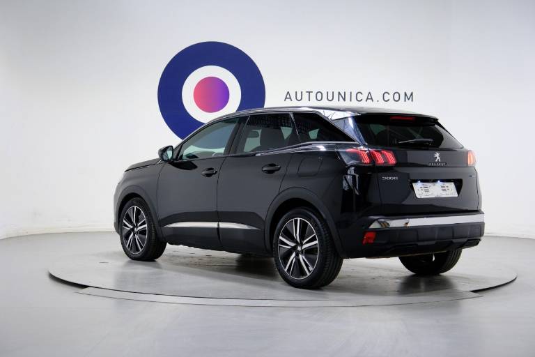 PEUGEOT 3008 7