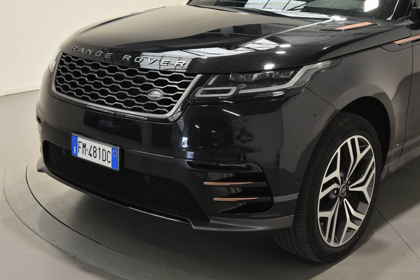 LAND ROVER Range Rover Velar 55