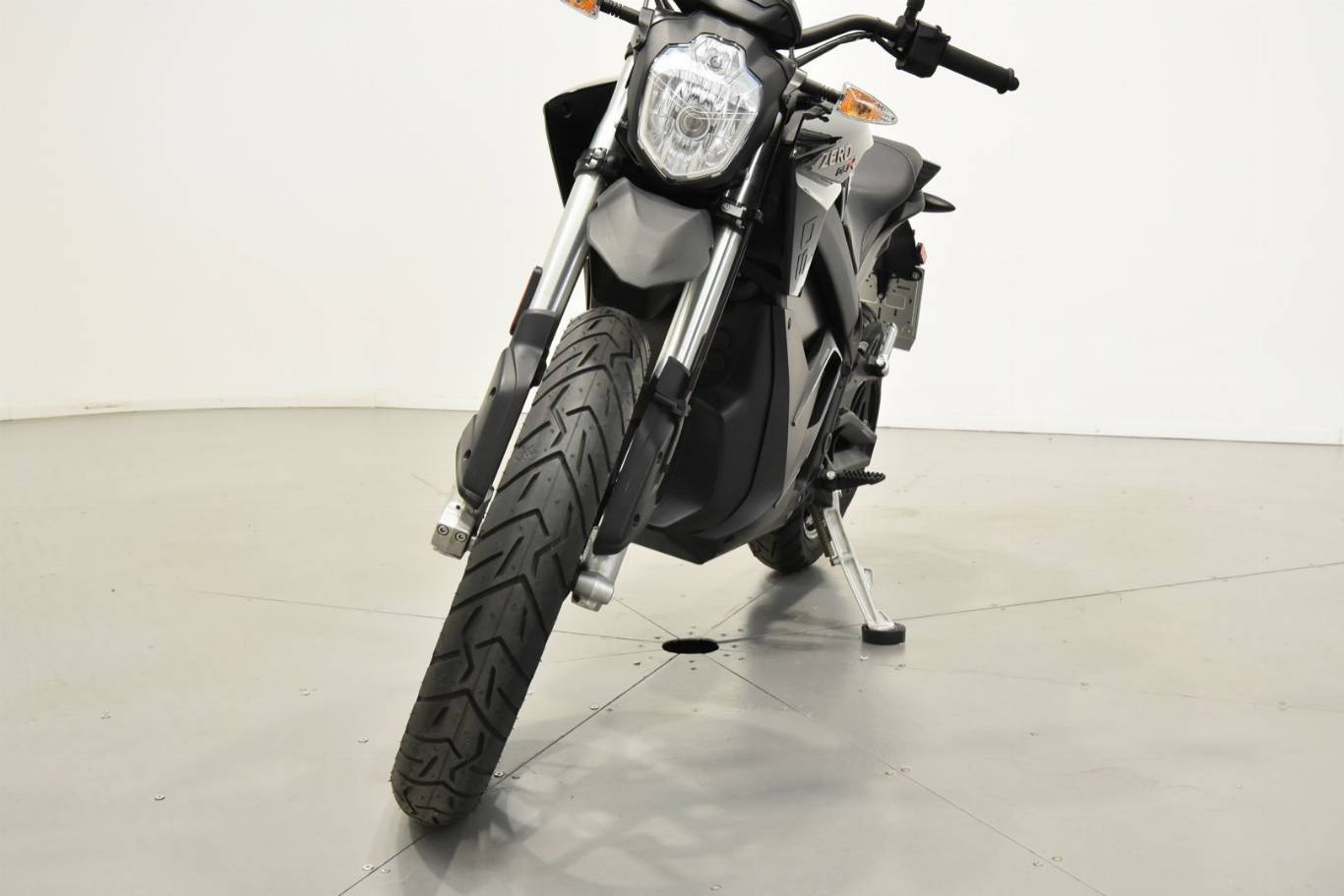 ZERO MOTORCYCLES ZERO DSR 39
