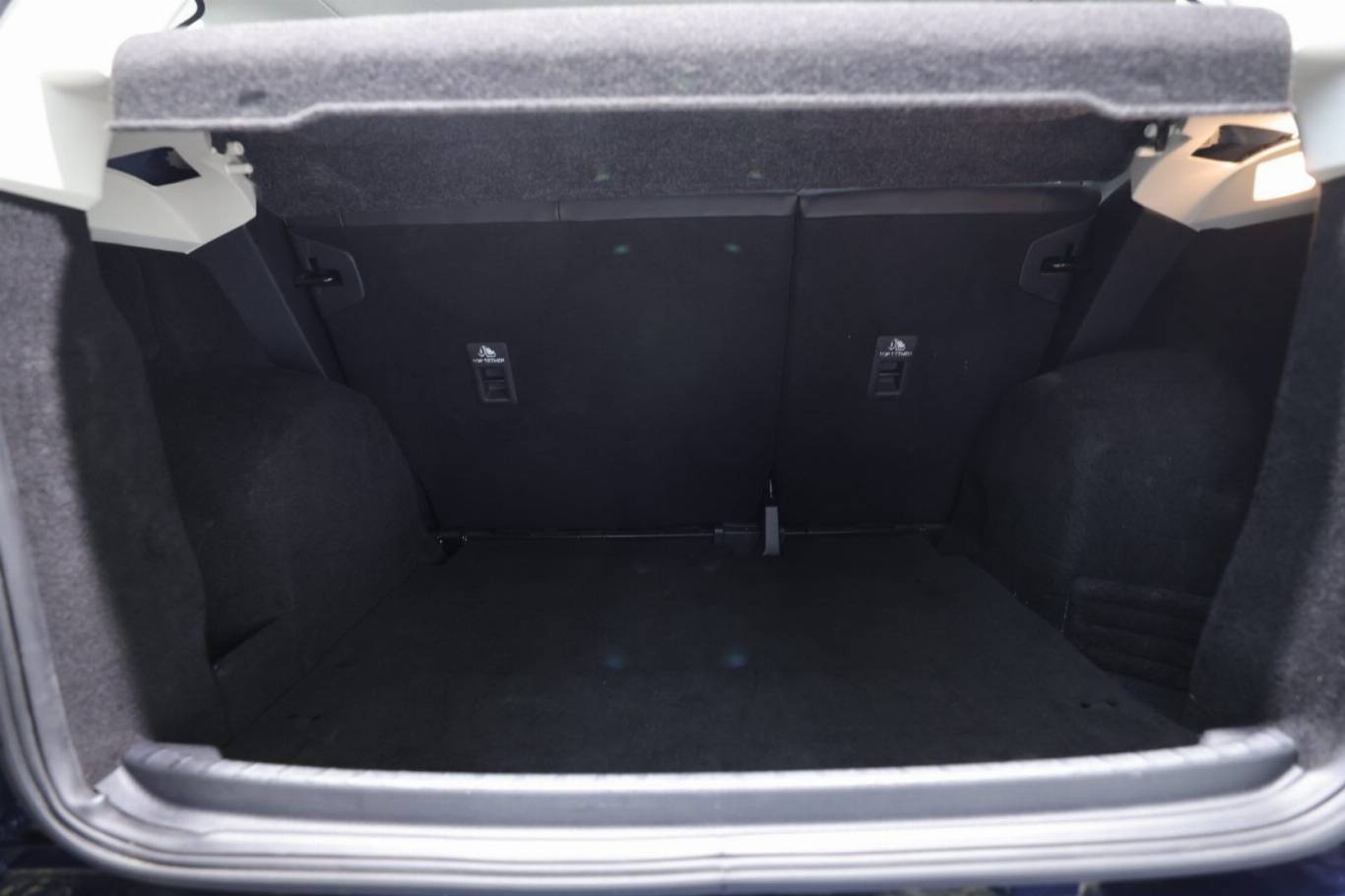 FORD EcoSport 36