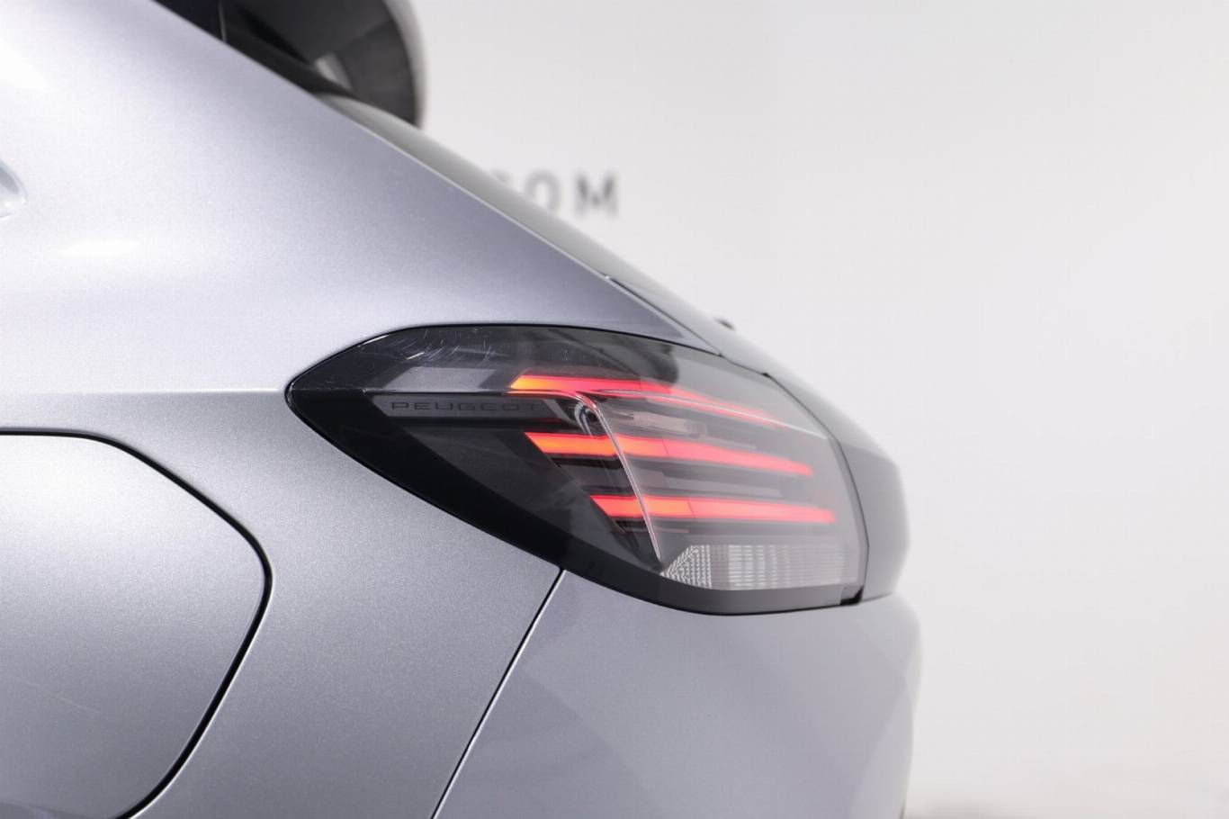 PEUGEOT 208 38