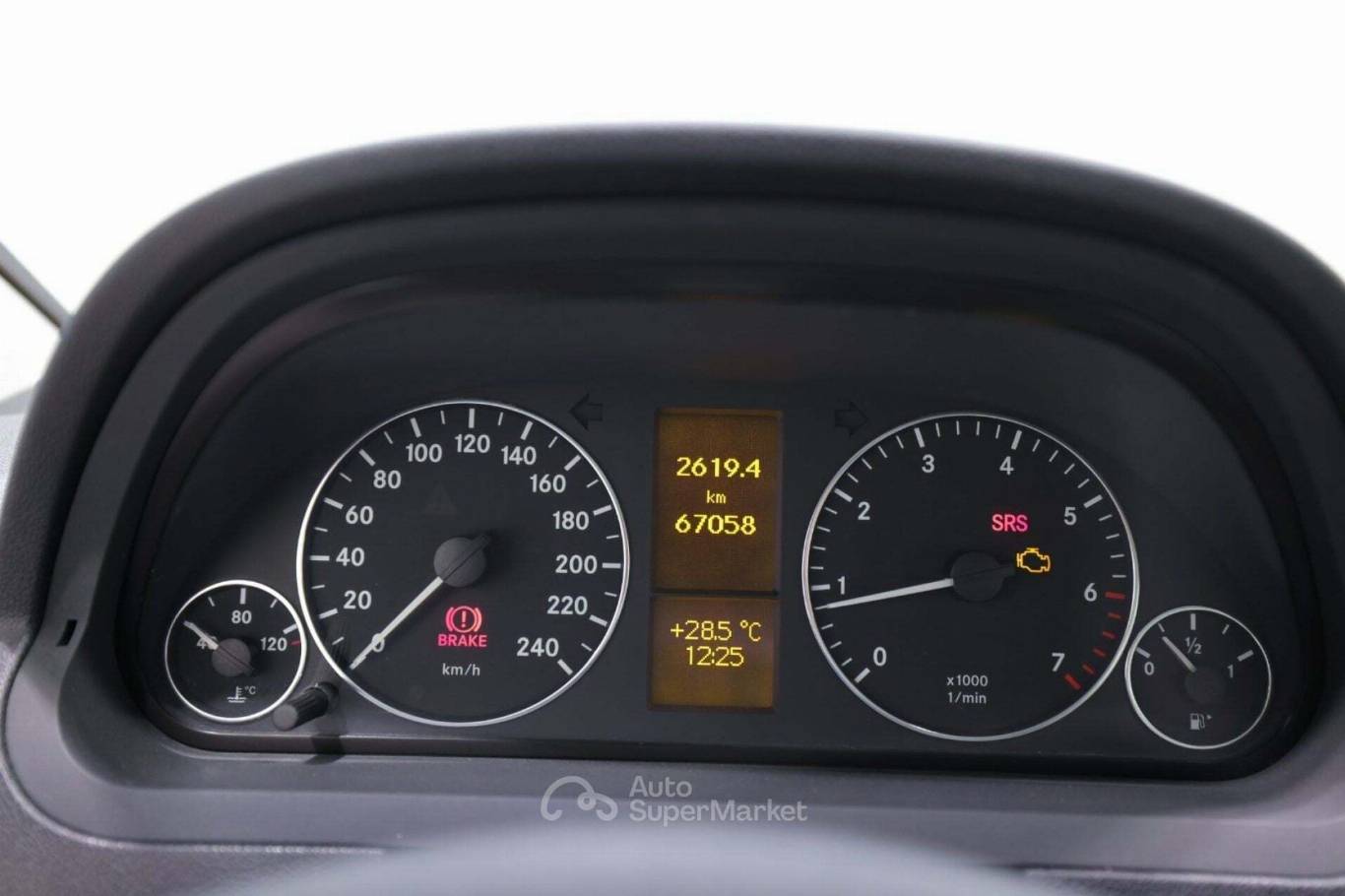 MERCEDES-BENZ Classe A 8