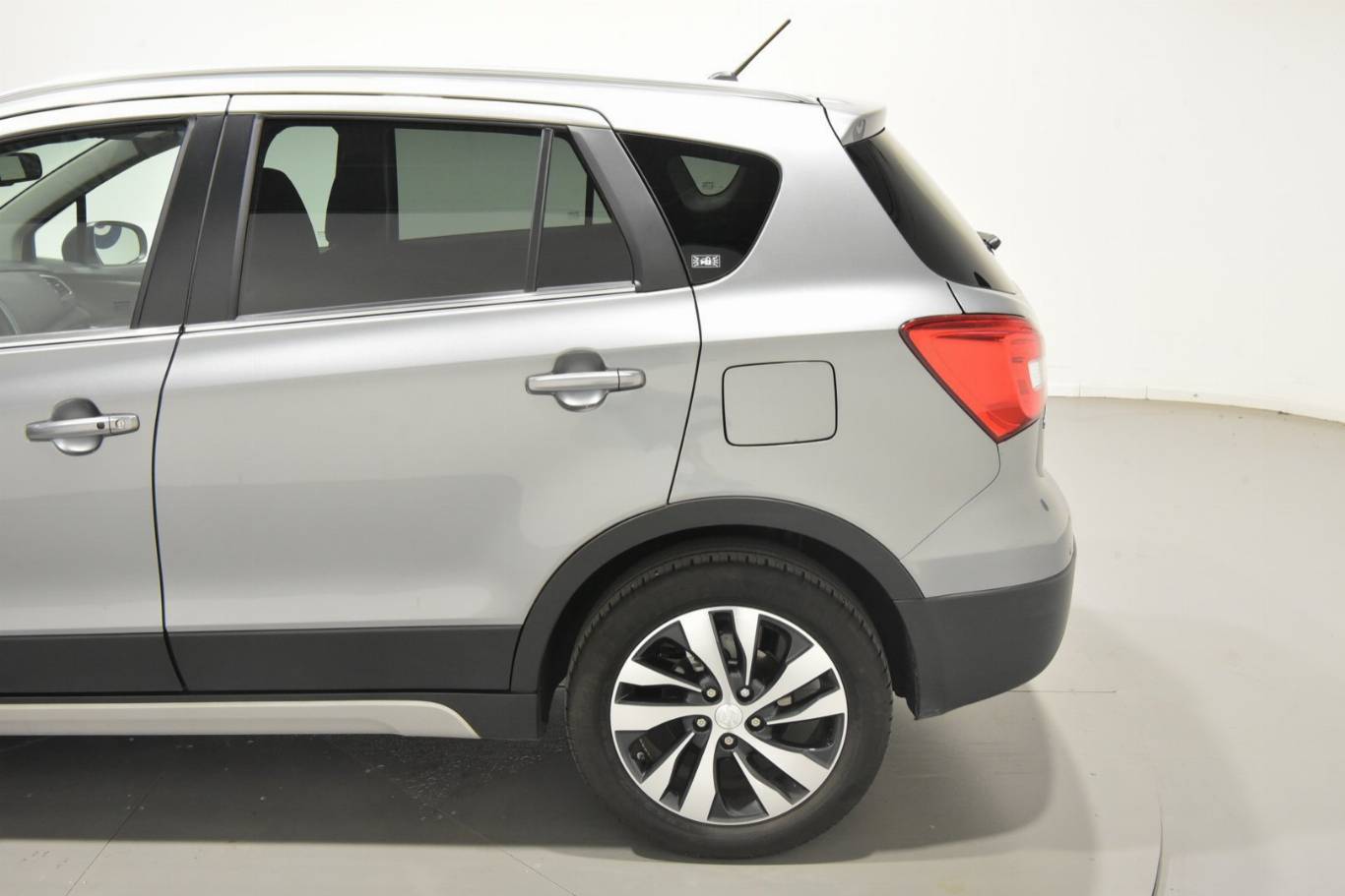 SUZUKI S-Cross 64