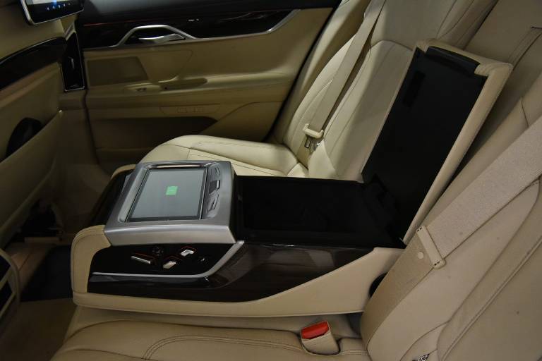 BMW 730 37