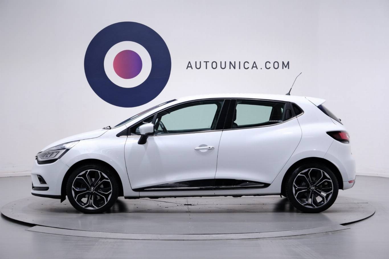 RENAULT Clio 10