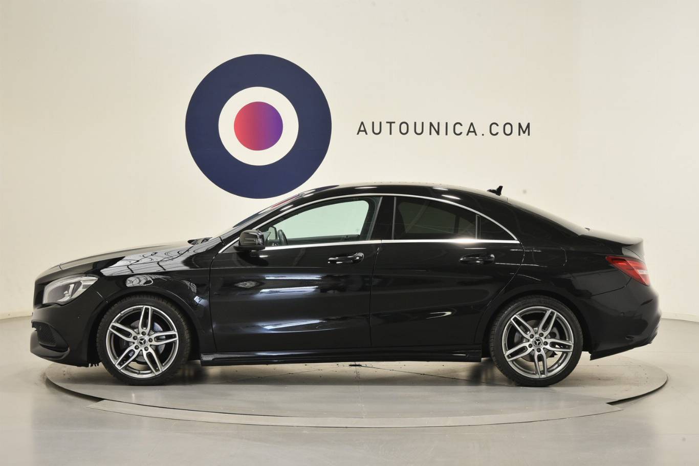 MERCEDES-BENZ CLA 180 32