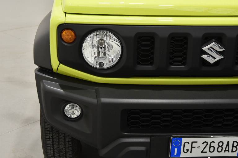 SUZUKI Jimny 17