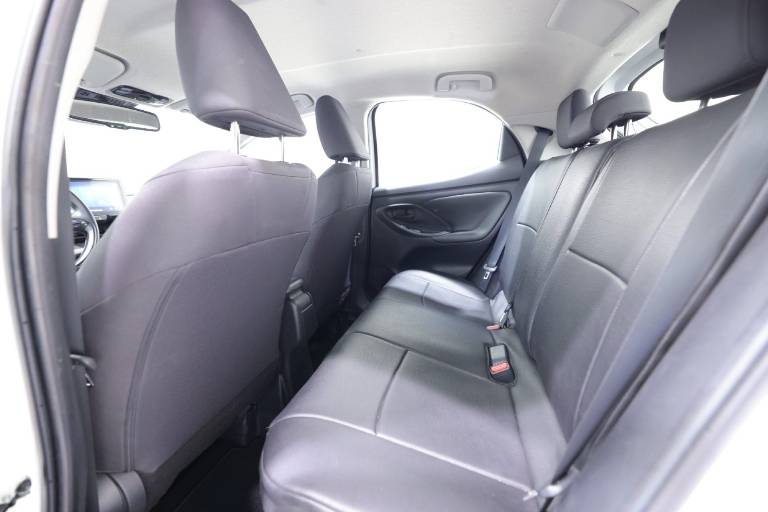 TOYOTA Yaris 32
