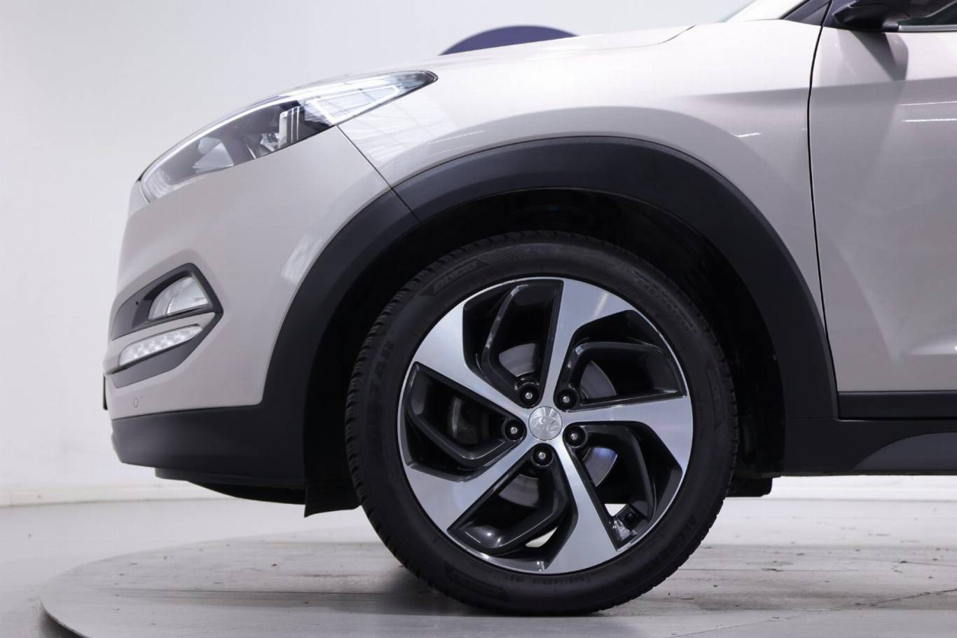 HYUNDAI Tucson 17