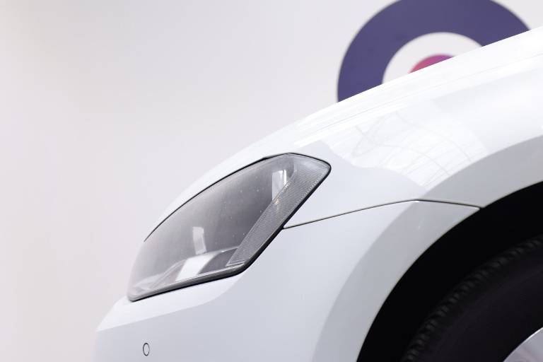 VOLKSWAGEN Golf 19