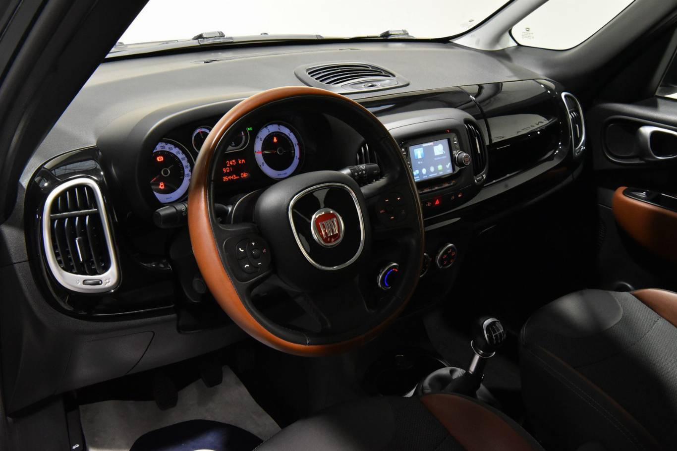 FIAT 500L 3