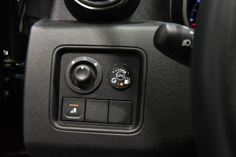 DACIA Duster 33