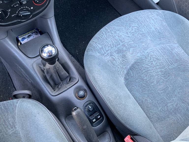 PEUGEOT 206 12
