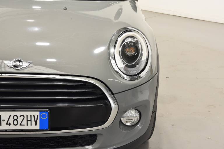 MINI Cooper D 18