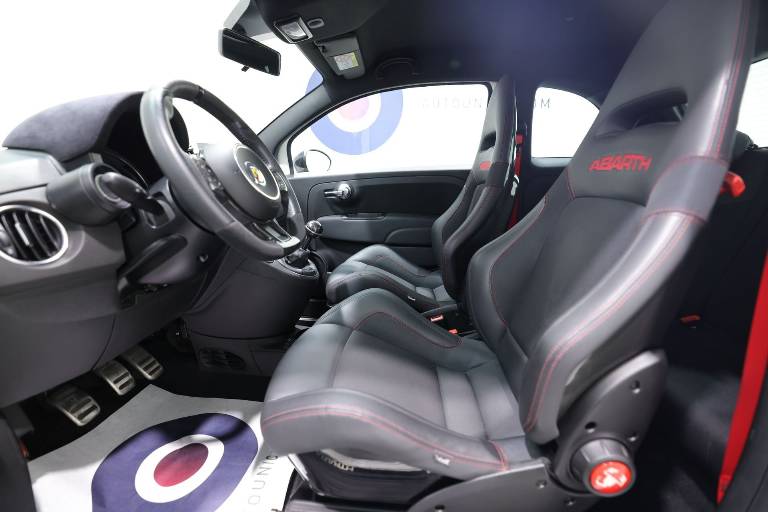 ABARTH 595 13