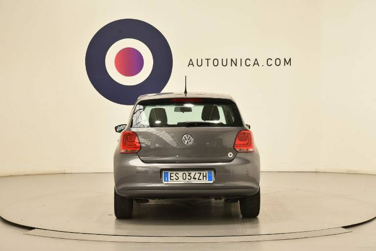 VOLKSWAGEN Polo 6