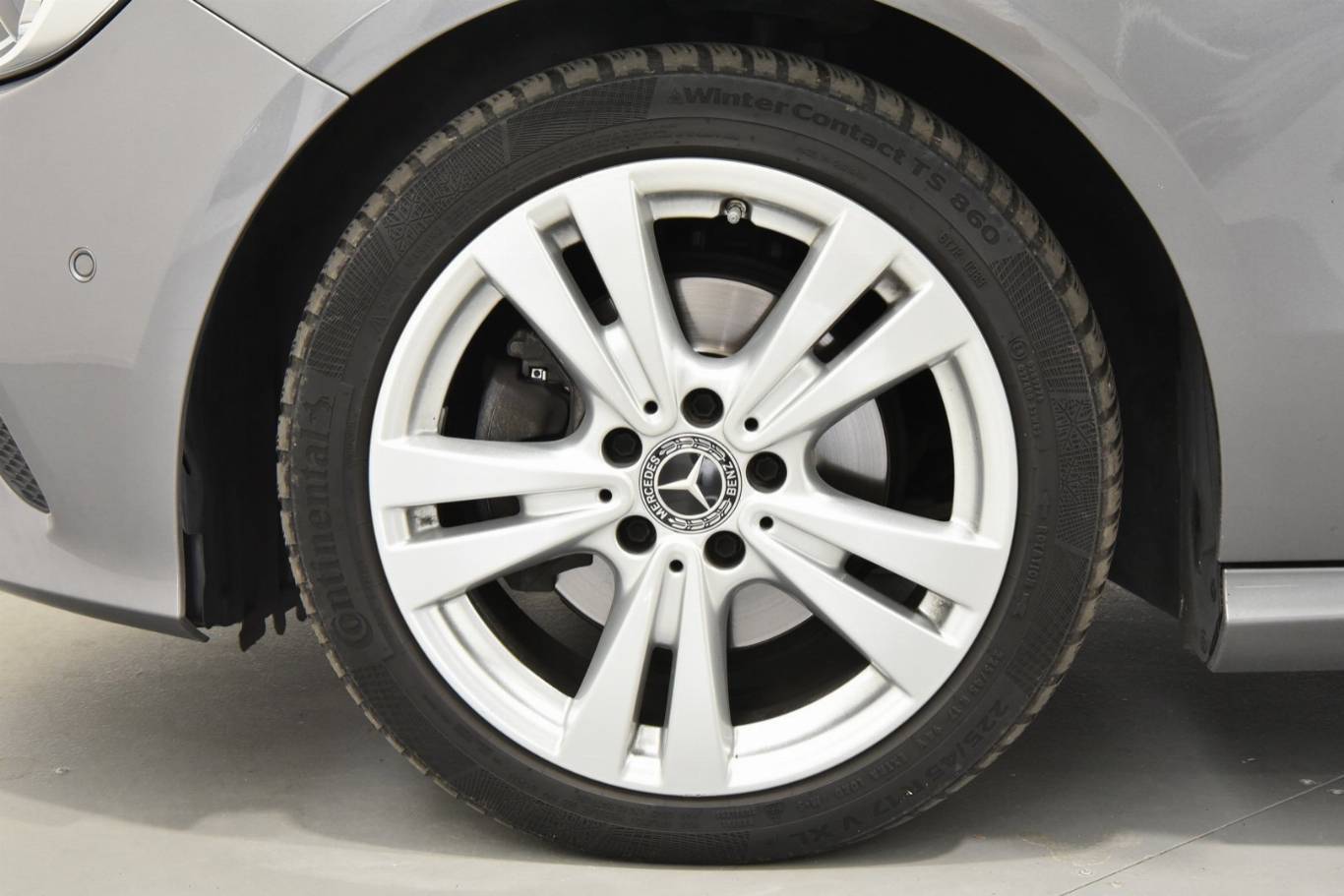 MERCEDES-BENZ A 200 33