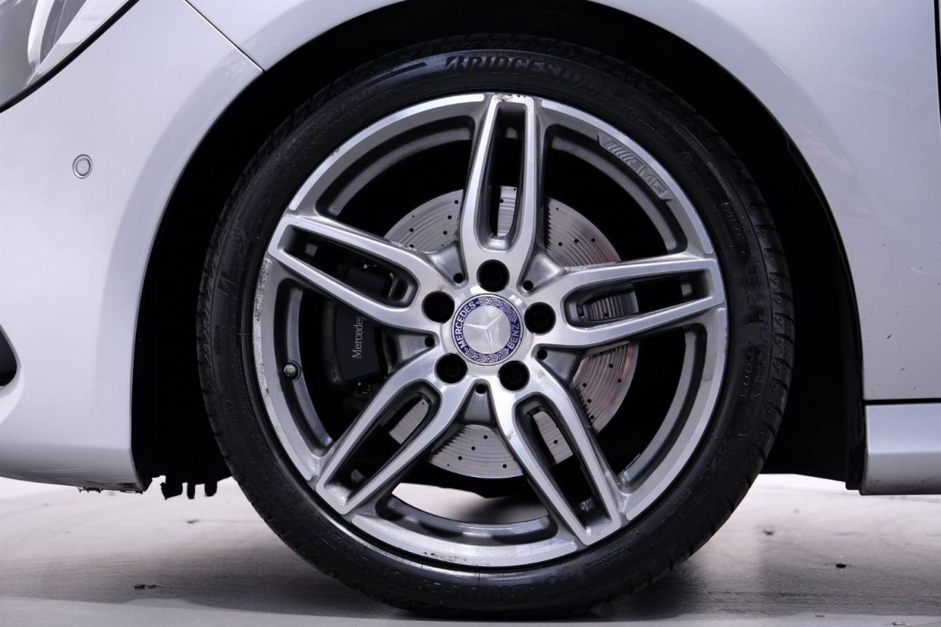 MERCEDES-BENZ CLA 220 14