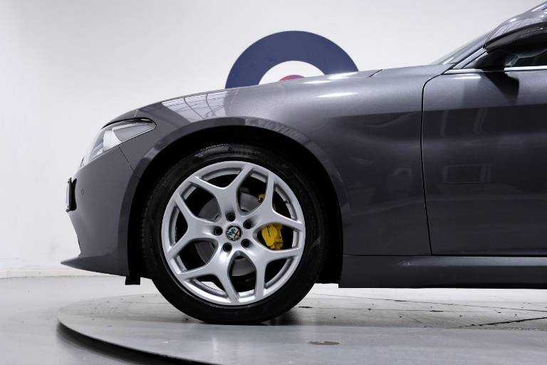 ALFA ROMEO Giulia 12