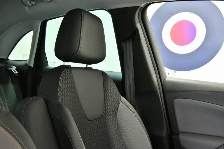 OPEL Crossland X 45