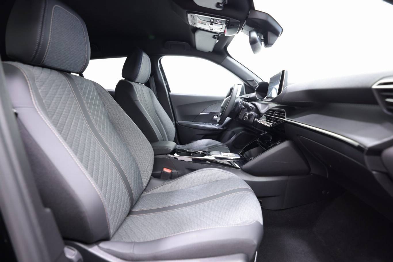 PEUGEOT 2008 46