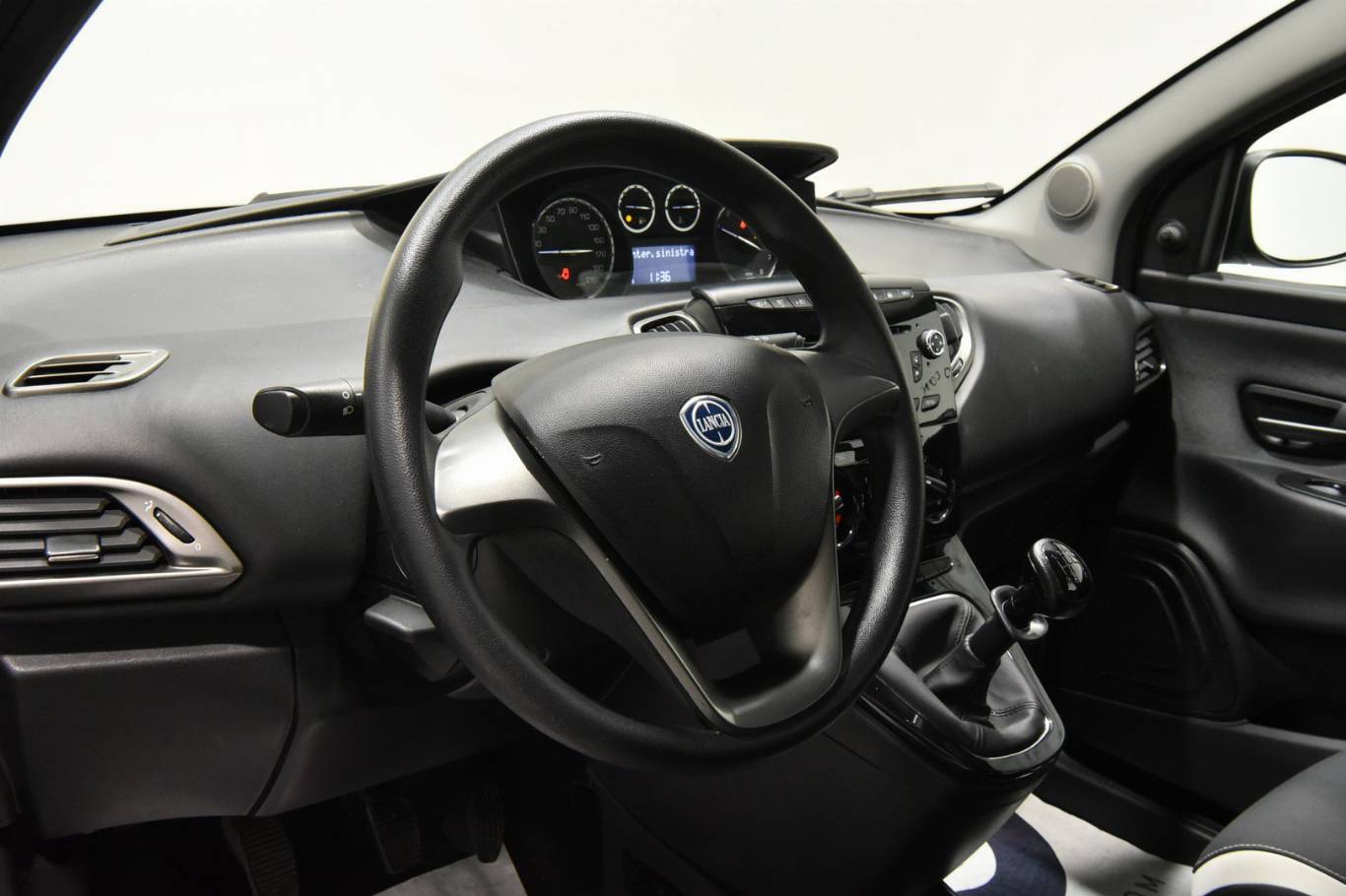 LANCIA Ypsilon 3