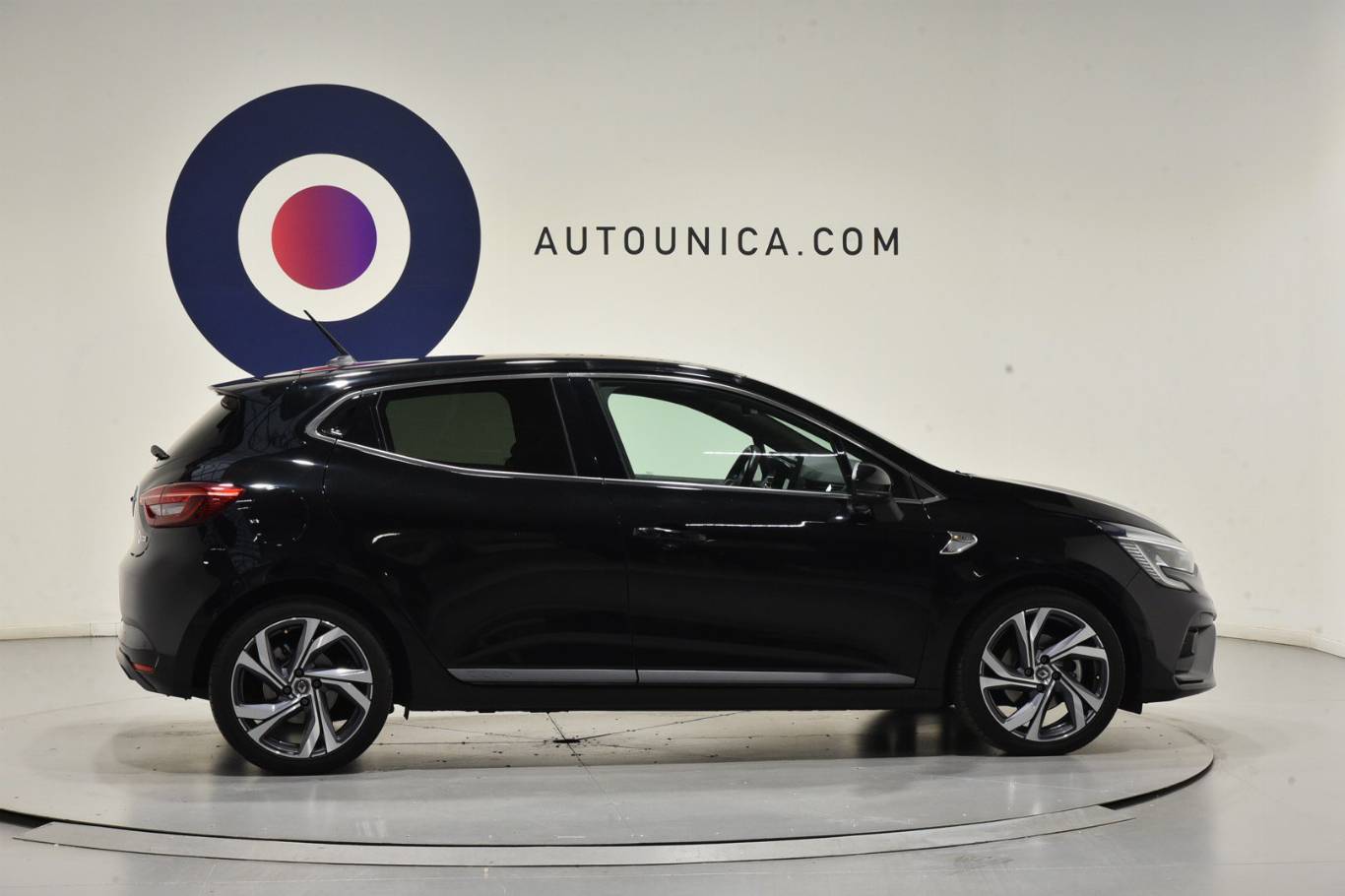 RENAULT Clio 31