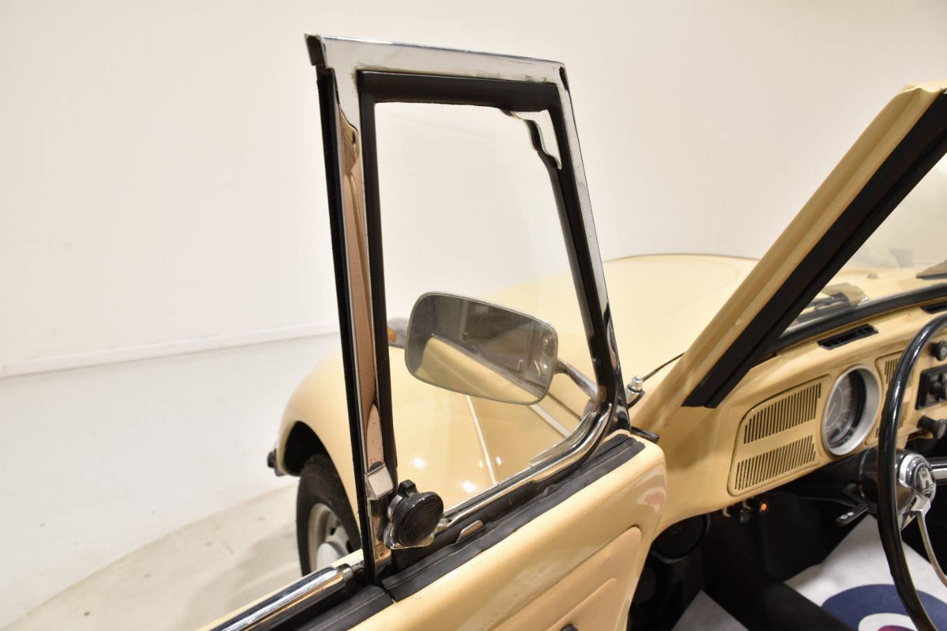 VOLKSWAGEN Maggiolino 46