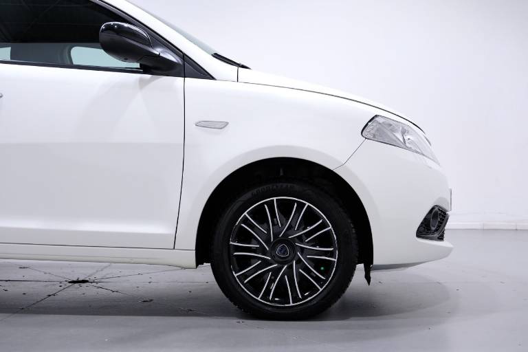 LANCIA Ypsilon 43