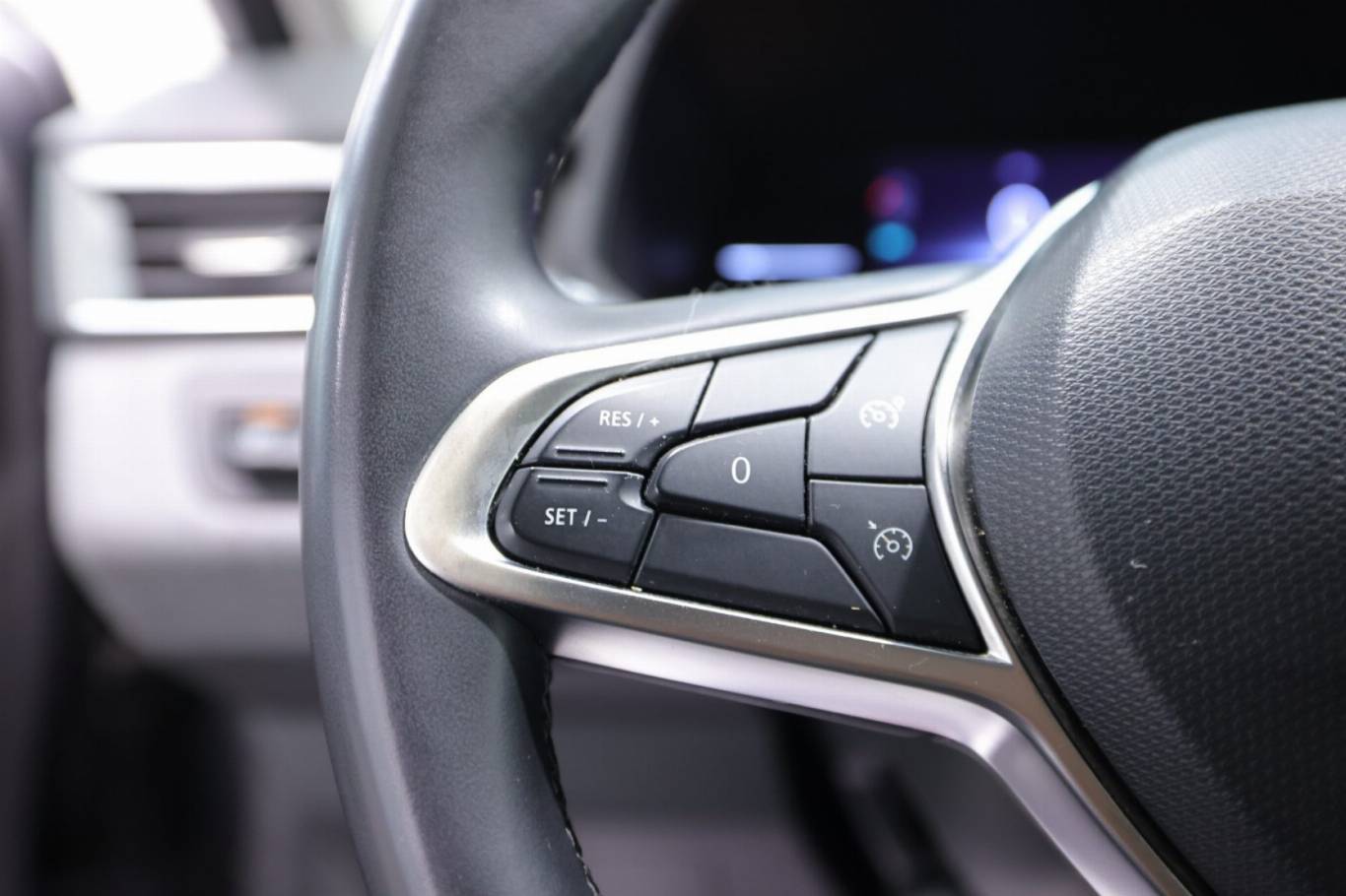 RENAULT Clio 20
