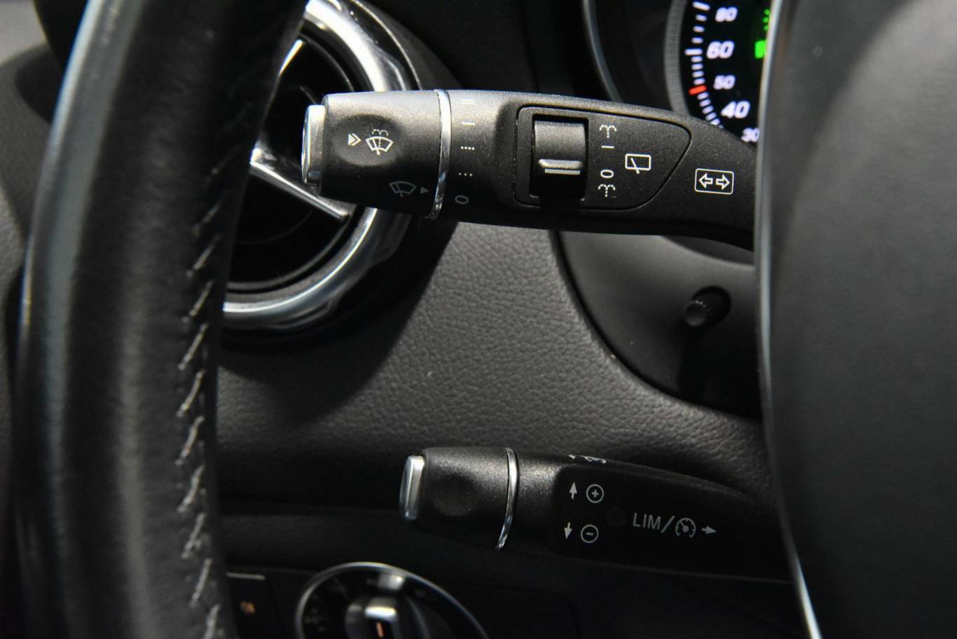 MERCEDES-BENZ GLA 200 26