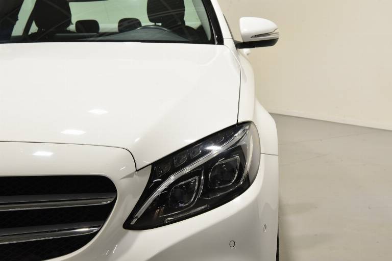 MERCEDES-BENZ C 220 16