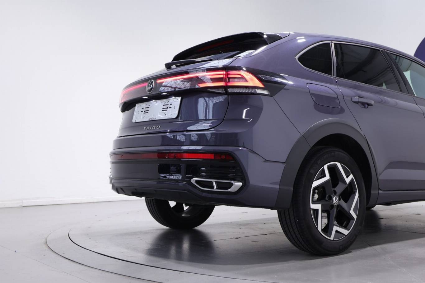 VOLKSWAGEN Taigo 15