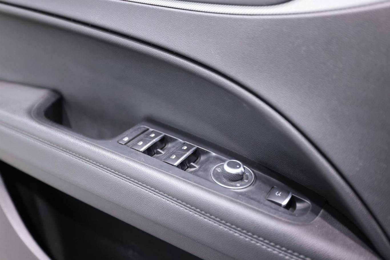 ALFA ROMEO Stelvio 37