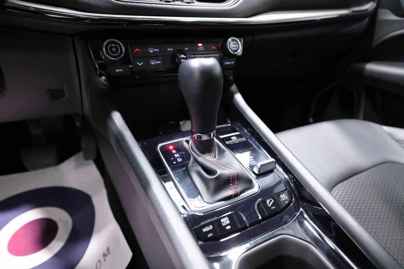 JEEP Compass 33