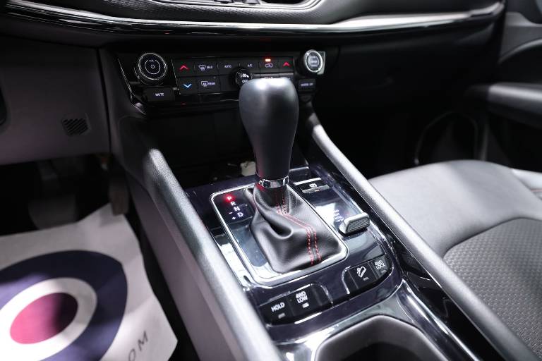 JEEP Compass 33