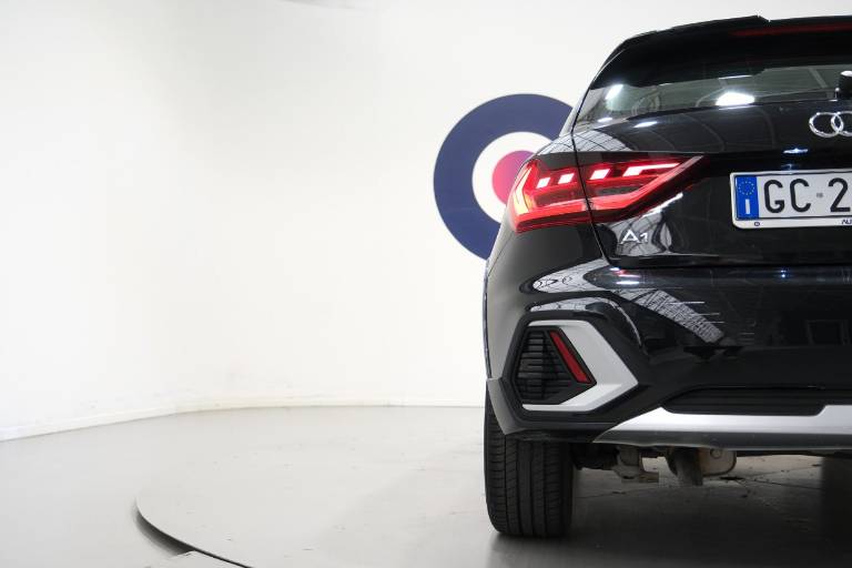 AUDI A1 54