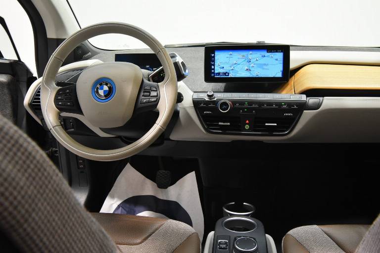 BMW I3 23