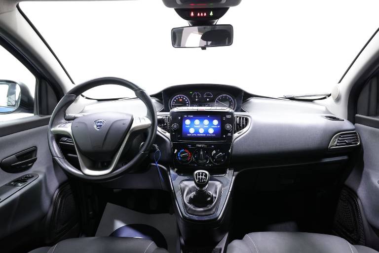 LANCIA Ypsilon 31