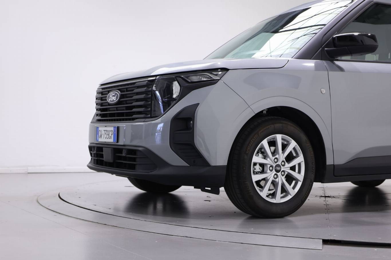 FORD Tourneo Courier 4