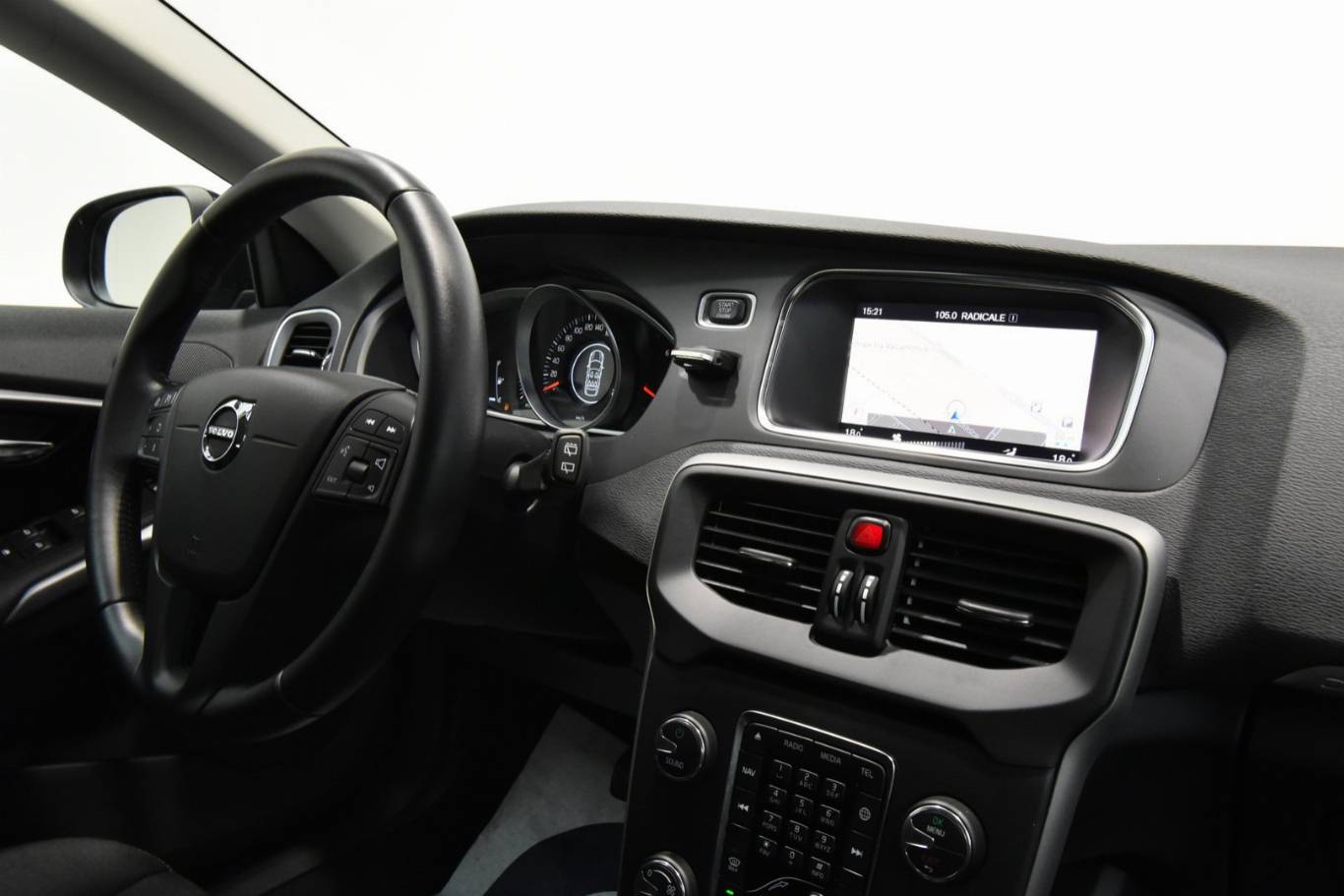 VOLVO V40 Cross Country 28