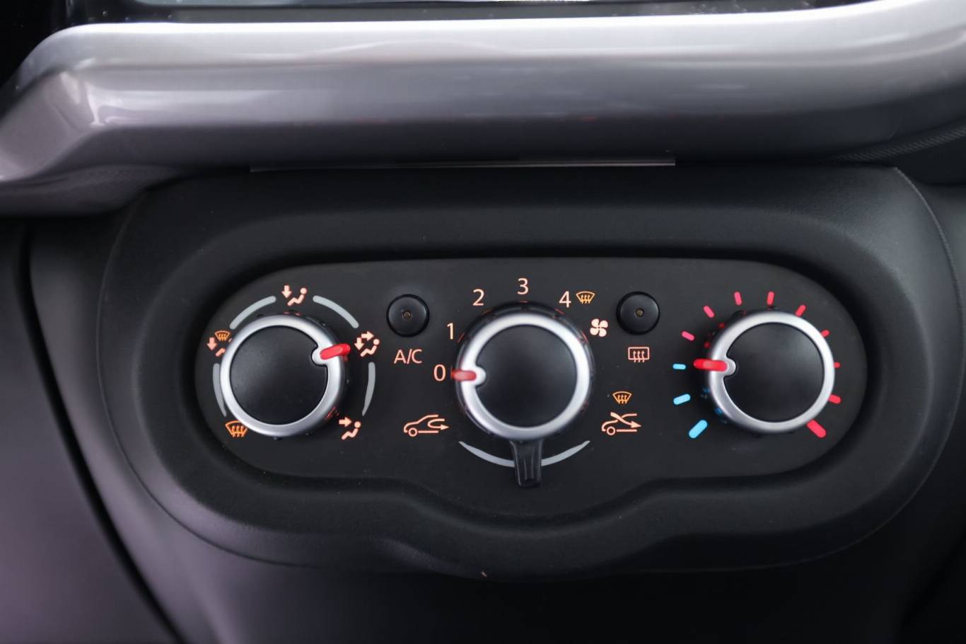 RENAULT Twingo 29
