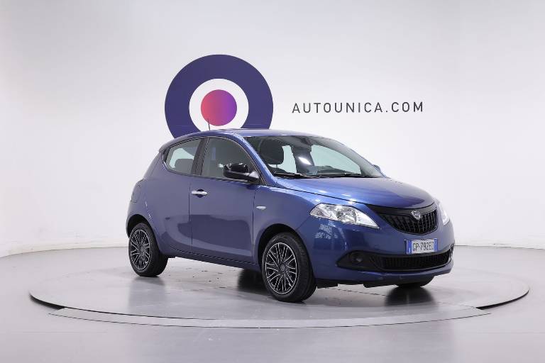 LANCIA Ypsilon 3