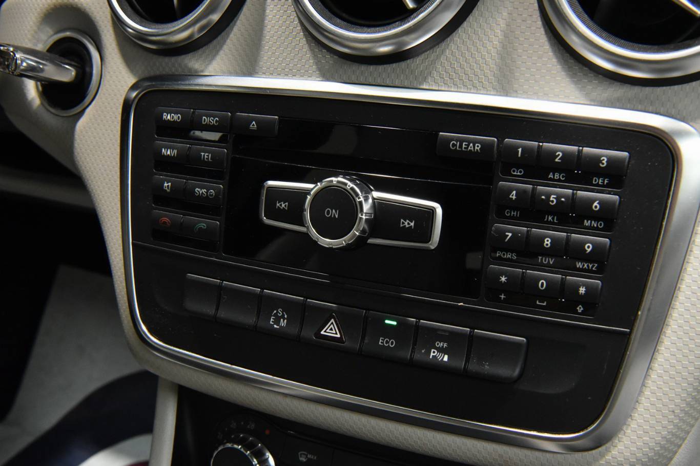 MERCEDES-BENZ A 180 24