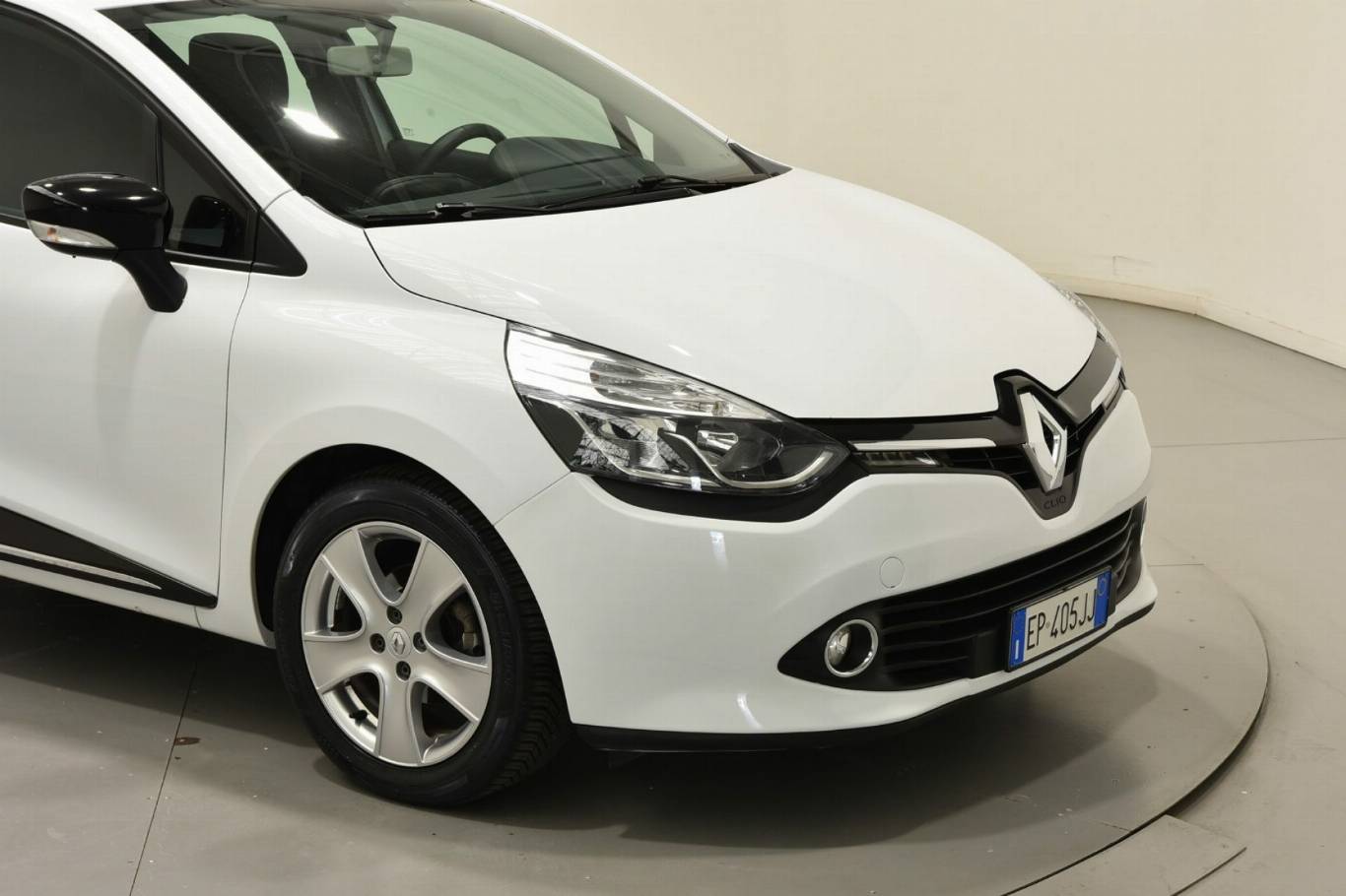 RENAULT Clio 16