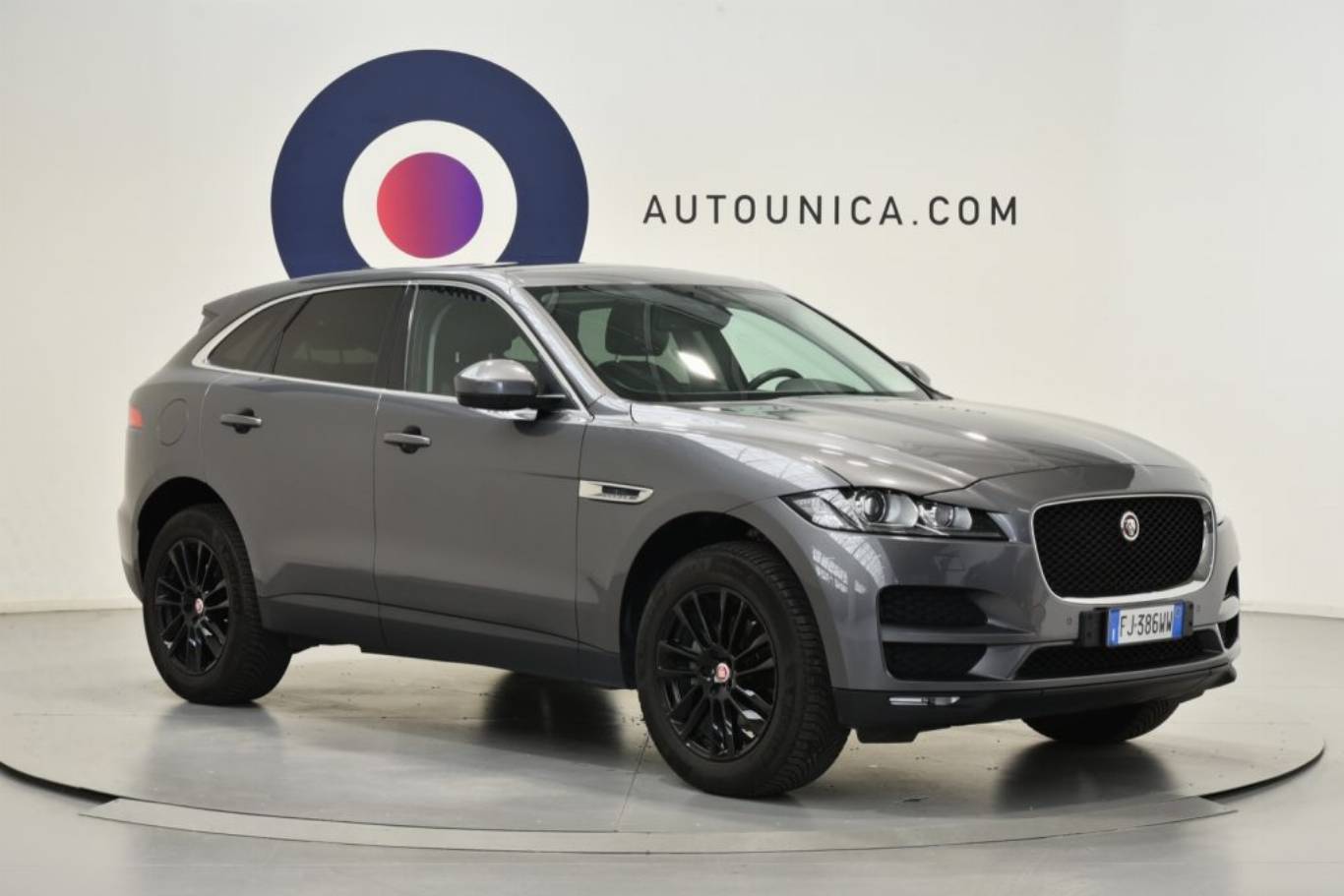 JAGUAR F-Pace 29